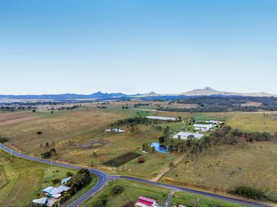 5 Old Warwick Road, Peak Crossing