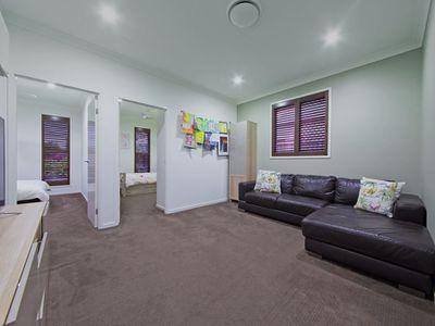 35 Gumdale Street, Wakerley