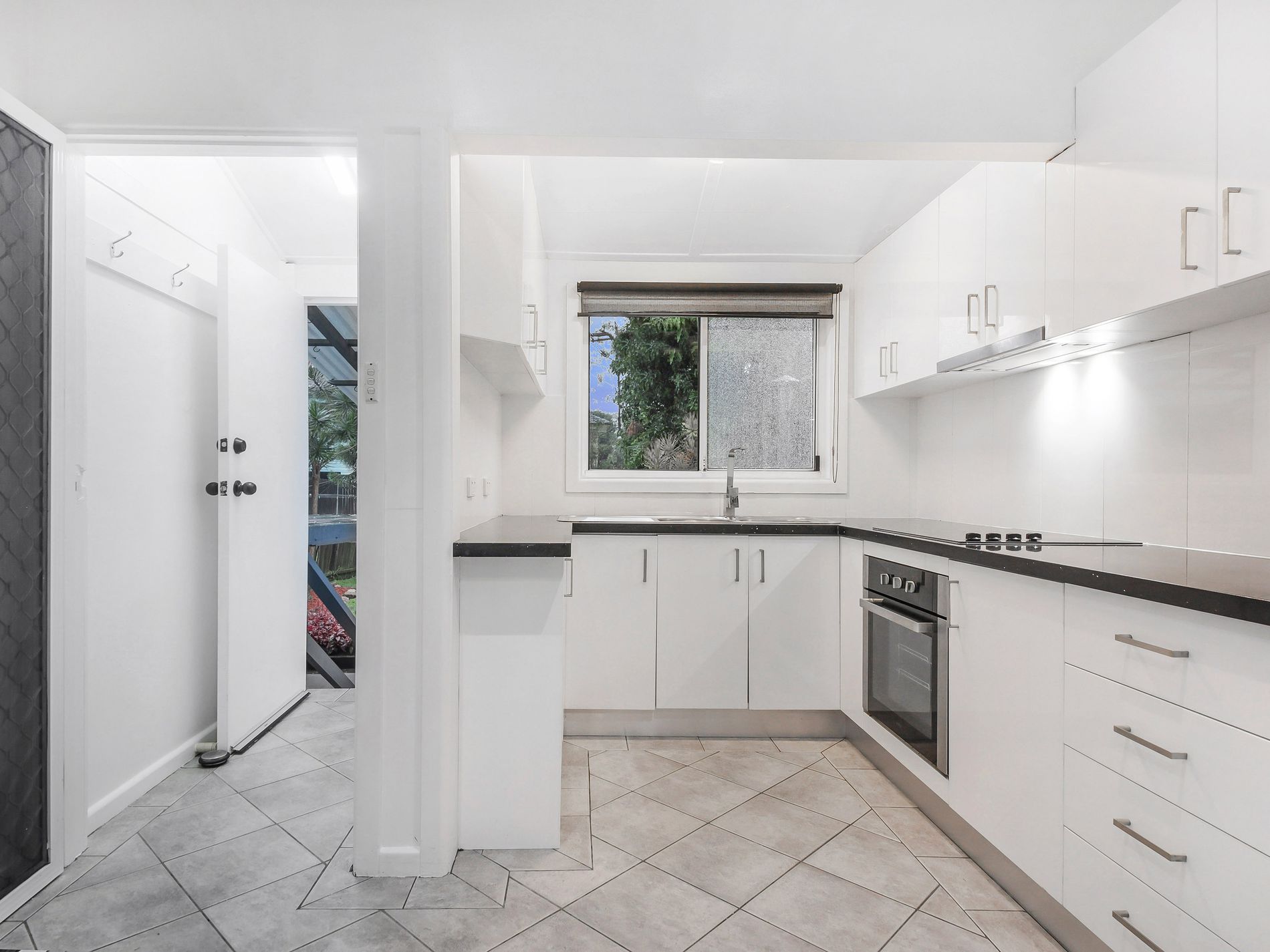 6 Gardiner Avenue, Banksia