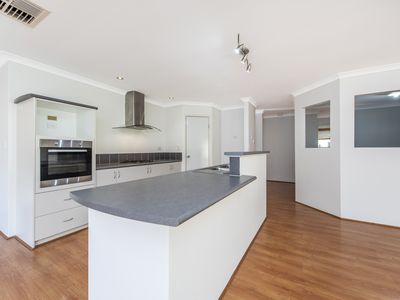 15 Sainte Maxime Avenue, Port Kennedy