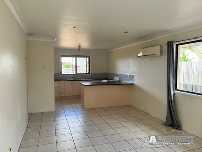 8 Davis Crescent, Gatton