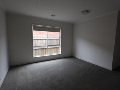 10 Beekeeper Road, Armstrong Creek