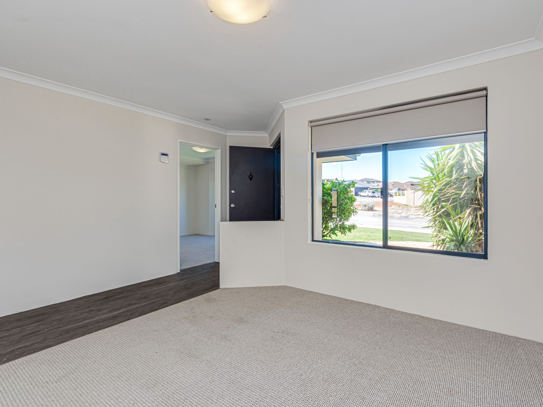 4 Trumpeter Parade, Yanchep