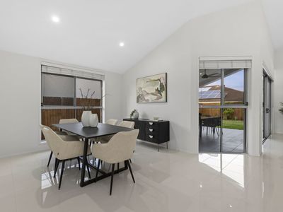 50 Foxwood Circuit, Wakerley