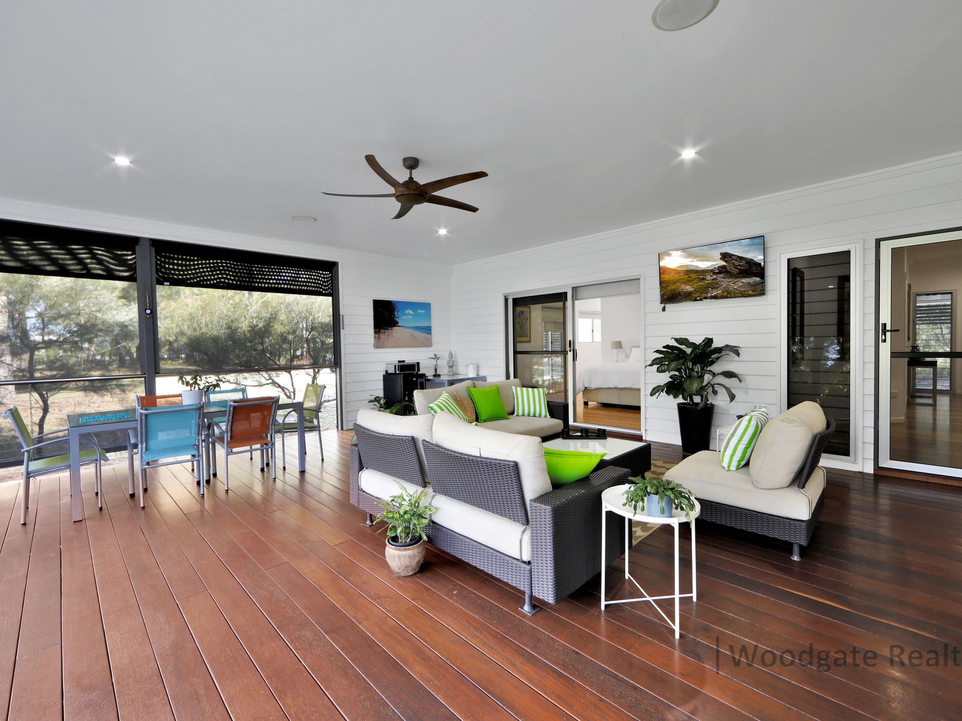 10 PAPERBARK COURT, Woodgate
