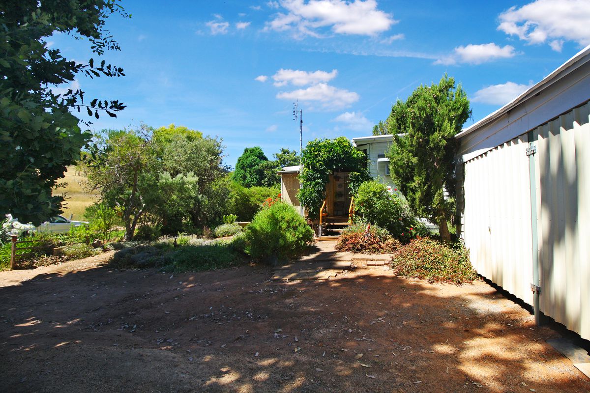 52 Sawyer Rd, Samaria