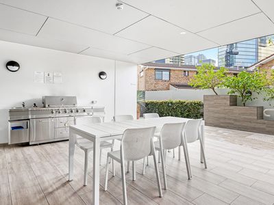 509 / 9 Hooker Boulevard, Broadbeach Waters