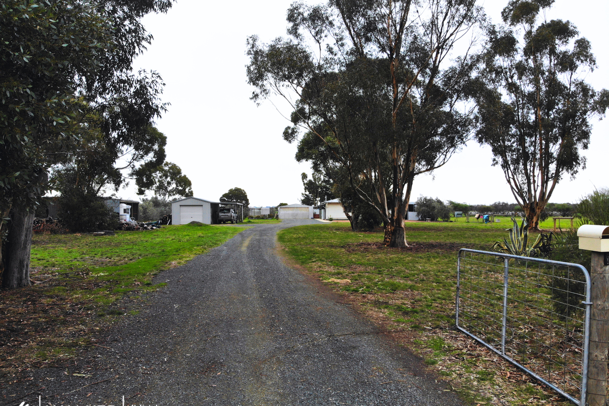 1503 Corop-Wanalta Road, Corop