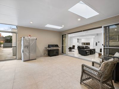 4 Crowther Place, Curtin