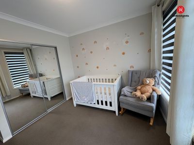 33 Faverolle Drive, Spring Farm