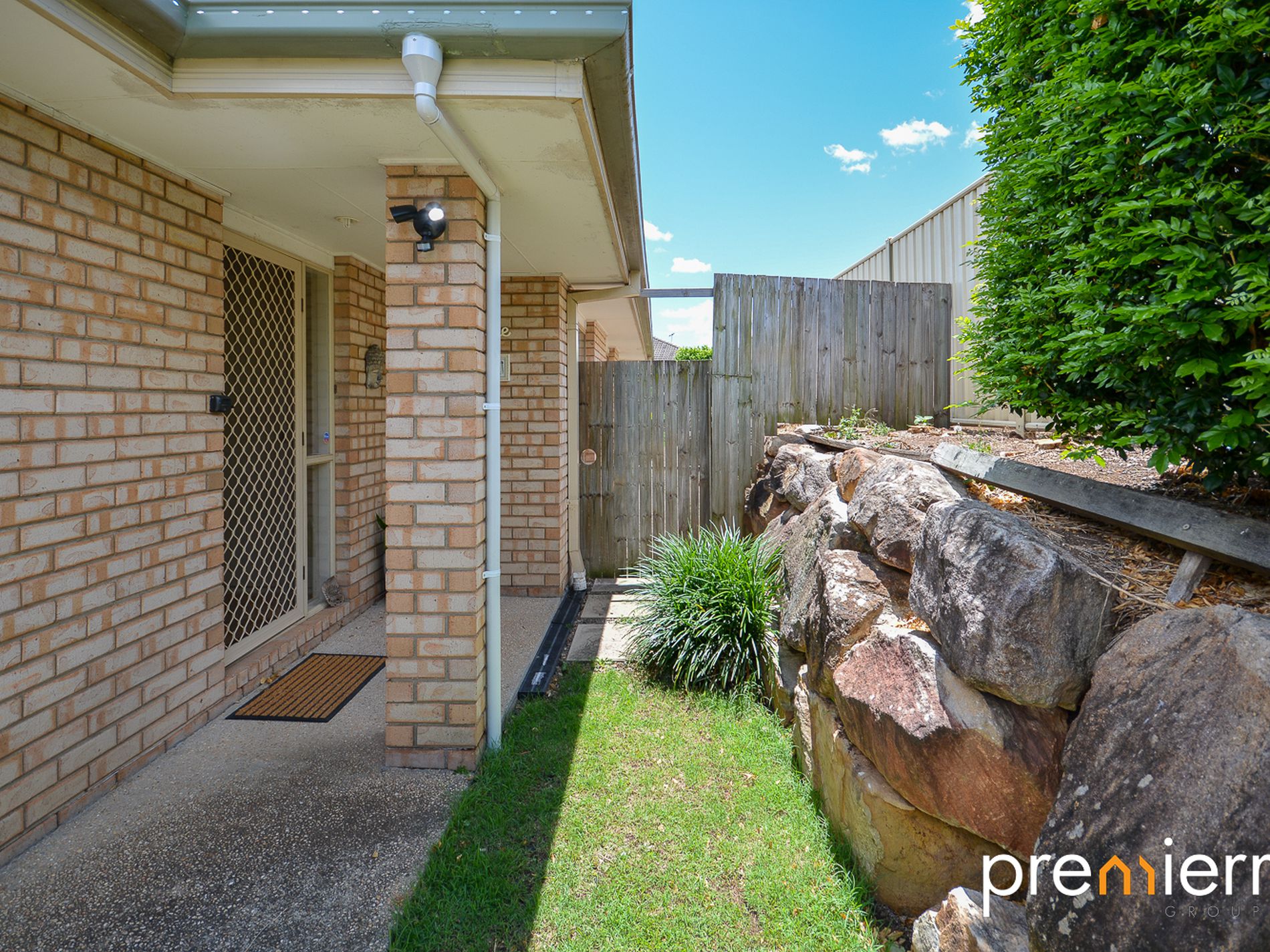 2 / 18 Devalera Street, Collingwood Park