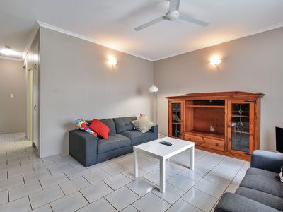 7 / 9 Airlie Circuit , Brinkin