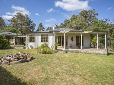 114 Gums Road, Mountain River