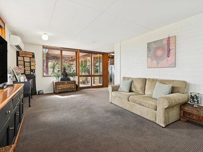 11 Helenor Crescent, Narrandera