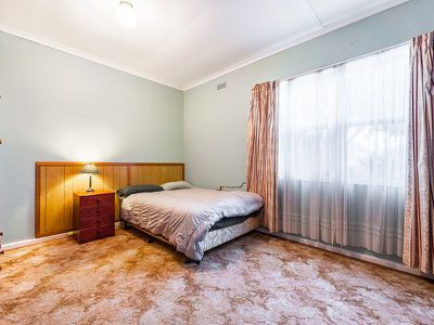 10 Warleigh Road, West Footscray
