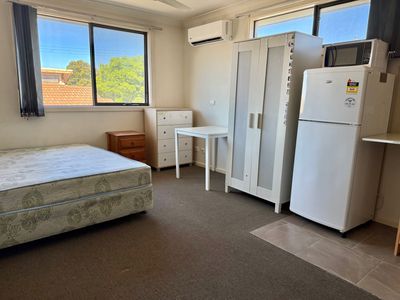 8 / 8 Florence Avenue, Clayton