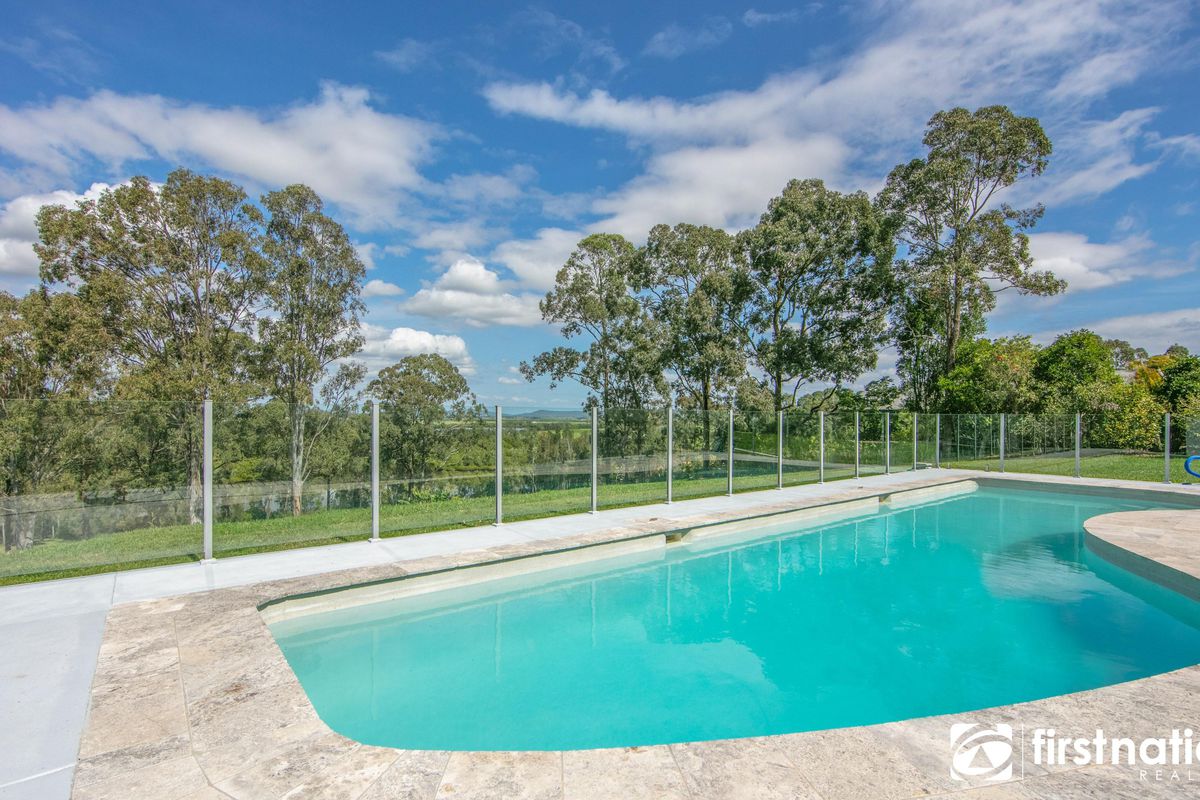 25 Waterview Crescent, Woombah