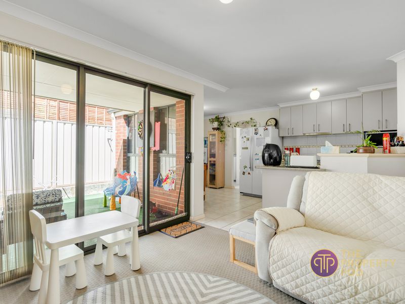 5 / 4 Valentine Road, Kelmscott