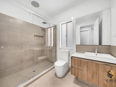 8 Petunia Crescent, Armstrong Creek