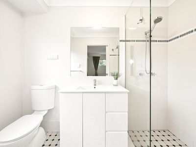 30 / 24 Glengarry Road, Keperra