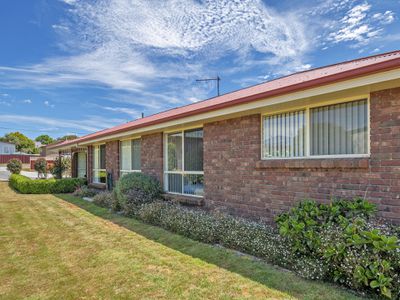 37 Sampson Avenue, Smithton