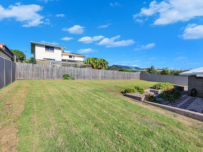 20 Linden Cres, Qunaba