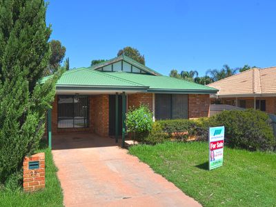 23 Crowley Gardens, Somerville