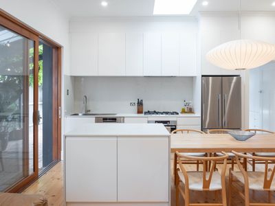 28A Regent Street, Kensington