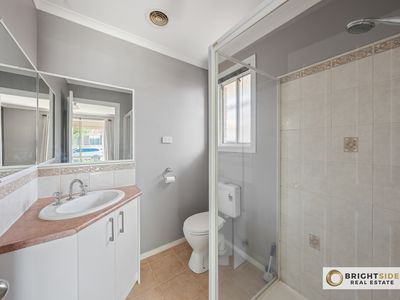 6 Nariel Place, Cranbourne West