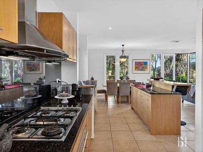 5 Ironbark Court, Hidden Valley