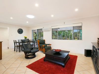16 Packman Avenue, Rochedale South