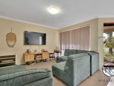 12 Honeyeater Glade, Huntingdale