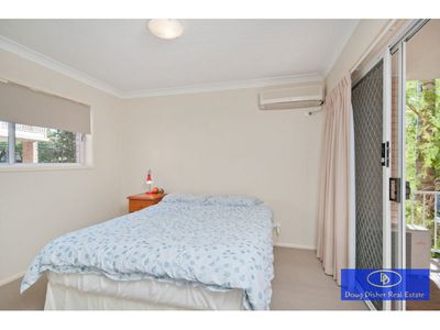 4 / 94 Indooroopilly Road, Taringa