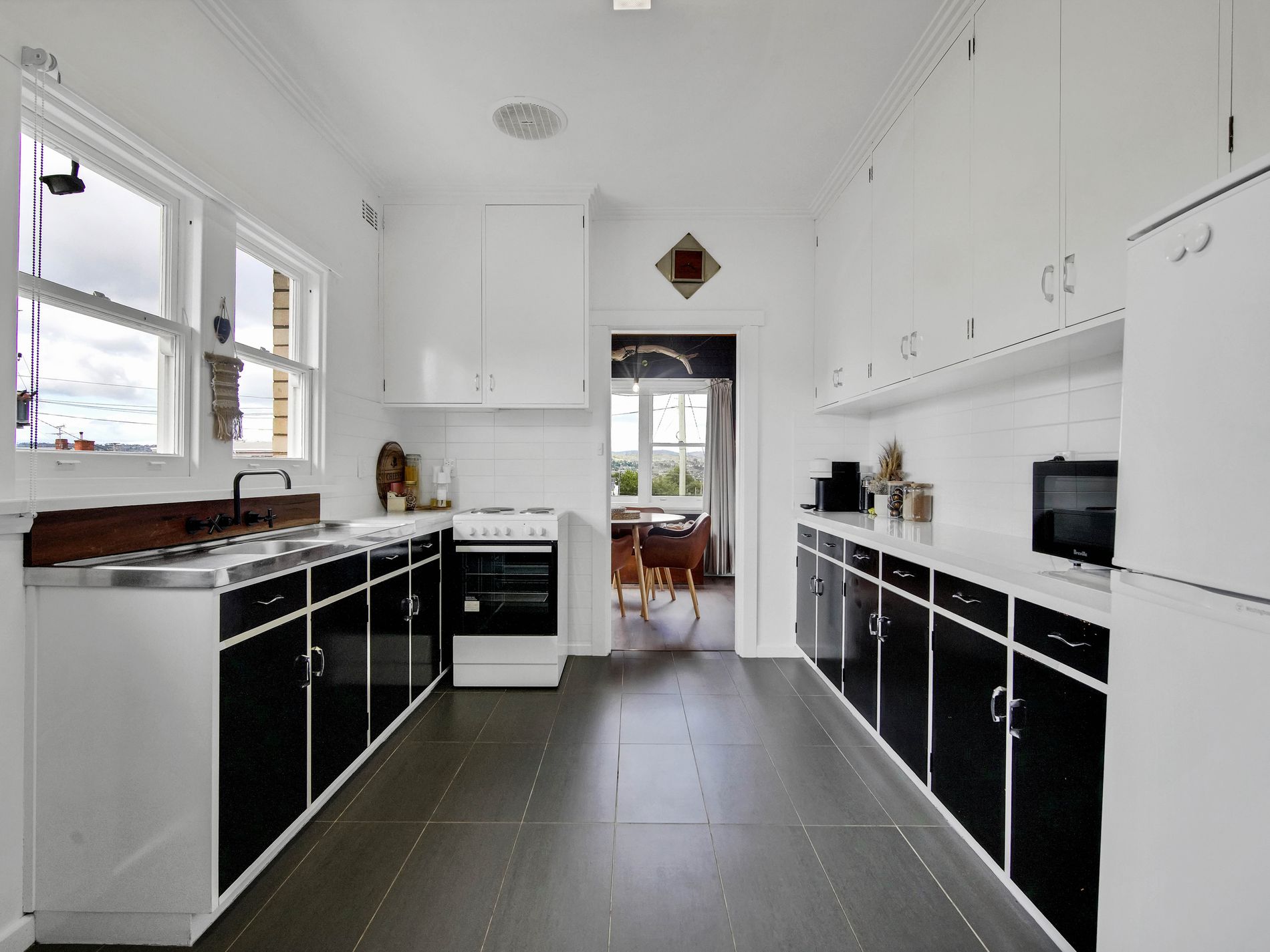 12 Helenwood Grove, Newnham