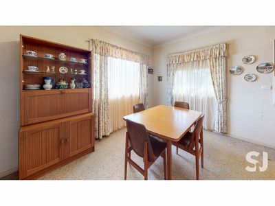 16 Laughton Street, Dubbo
