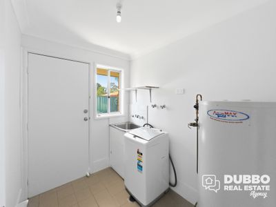 2B Rivergum Place, Dubbo