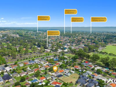 35 & 35a Anthony Crescent, Kingswood