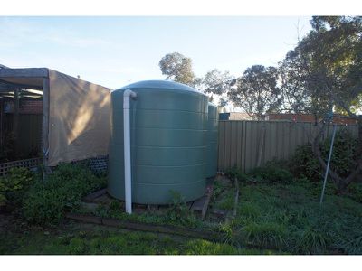 14 Burgess Street, Horsham