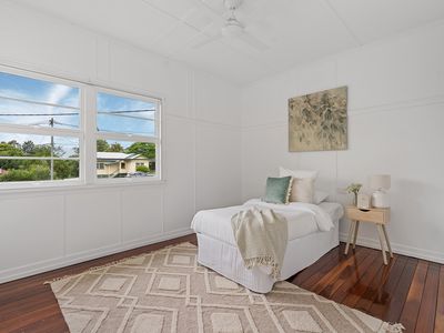 8 Miller Street, North Booval