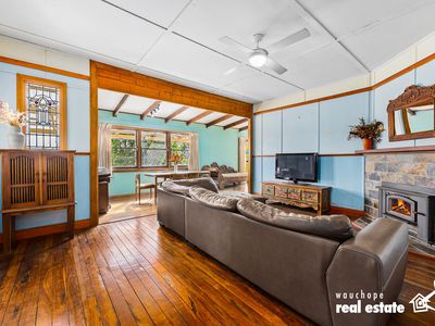 490 Beechwood Road, Beechwood