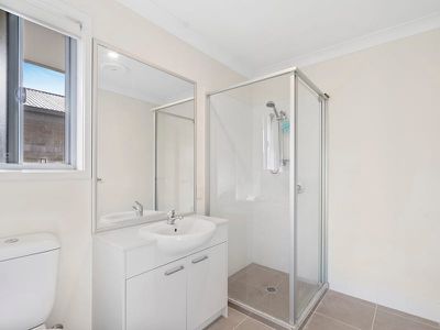 9 Helmore Road, Jacobs Well