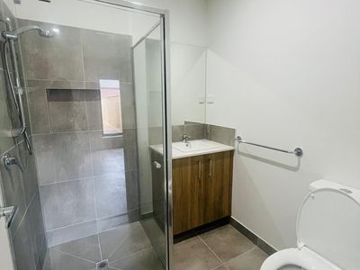 73 Imatra Loop, Tarneit