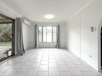 11 Warwick Court, Kirwan