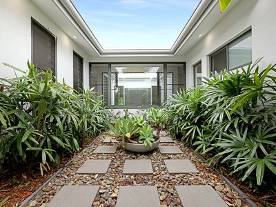 32 Iridescent Drive, Trinity Park