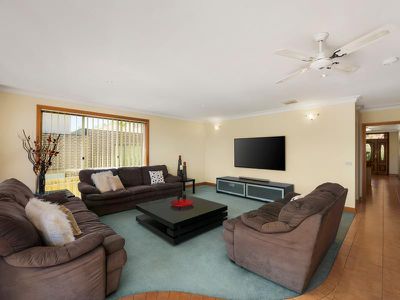 3 Moona Street, Burwood East