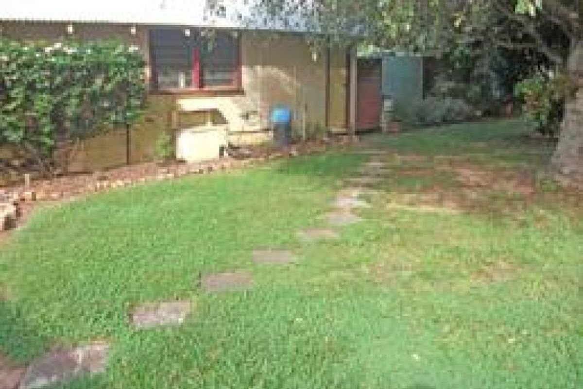 8 Shaw Road, Stanhope