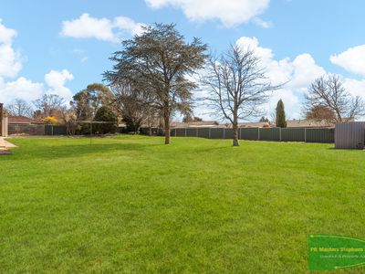 16 Amos Avenue, Blayney