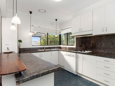 8 Dahlia Street, Dromana