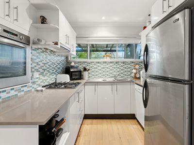 4 Beachview Ave, Berrara