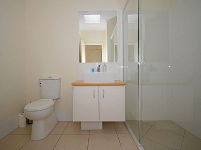35 / 71 ELIZABETH STREET, Urangan